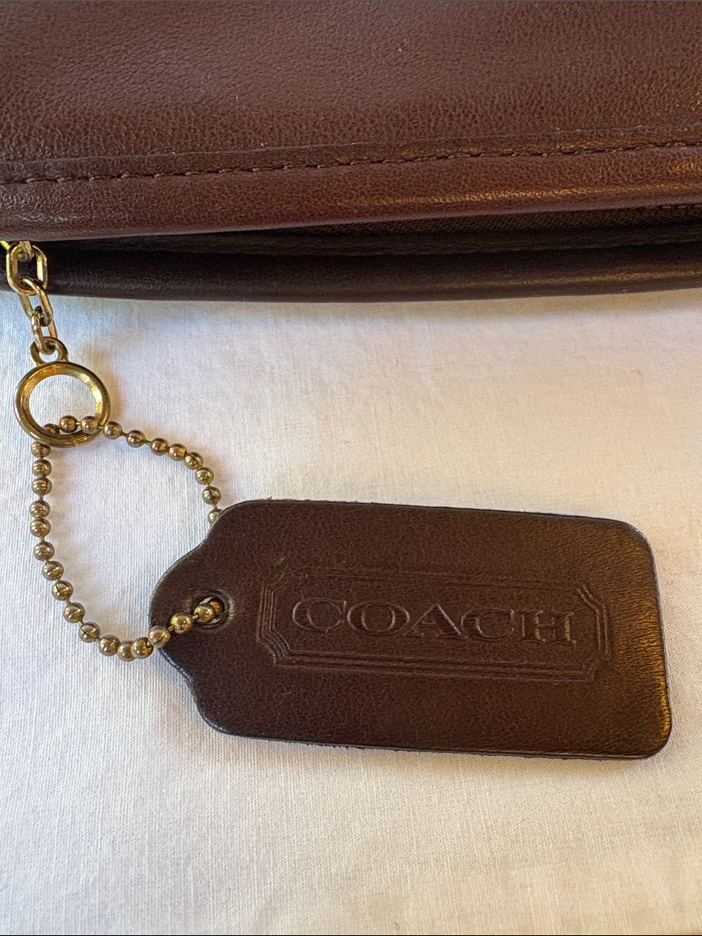 Vintage Coach Chunky Case in Mahogany with tag - Picture 2 of 8